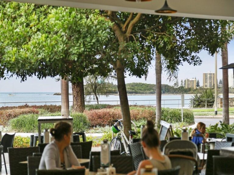 9/11-13 Woomba Place, MOOLOOLABA QLD 4557 - photo 4