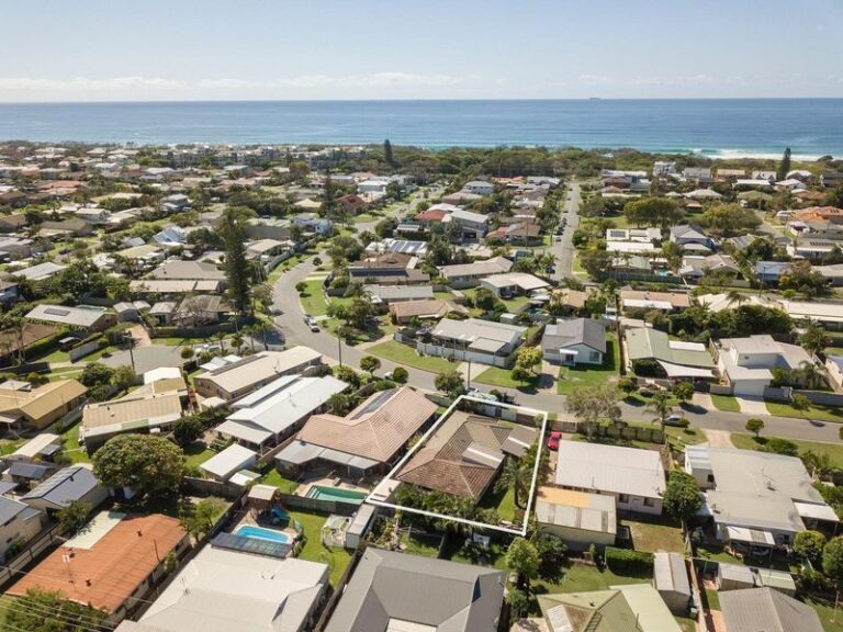 Sold - 32 Lapoinya Crescent - New Property in WARANA - Real Estate by McGrath Buderim
