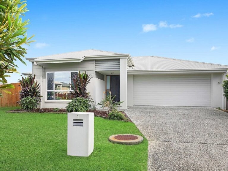 1 Cordyline Place, Mountain Creek