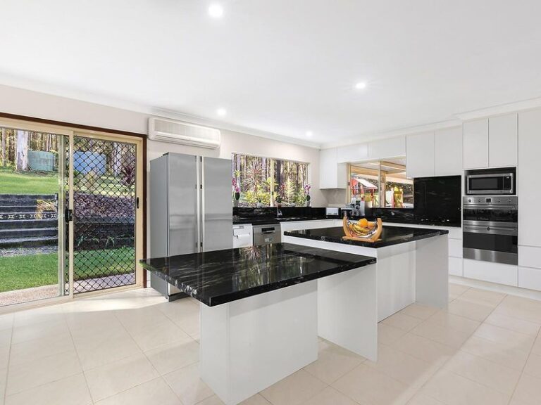13 English Road, KIAMBA QLD 4560 - photo 3