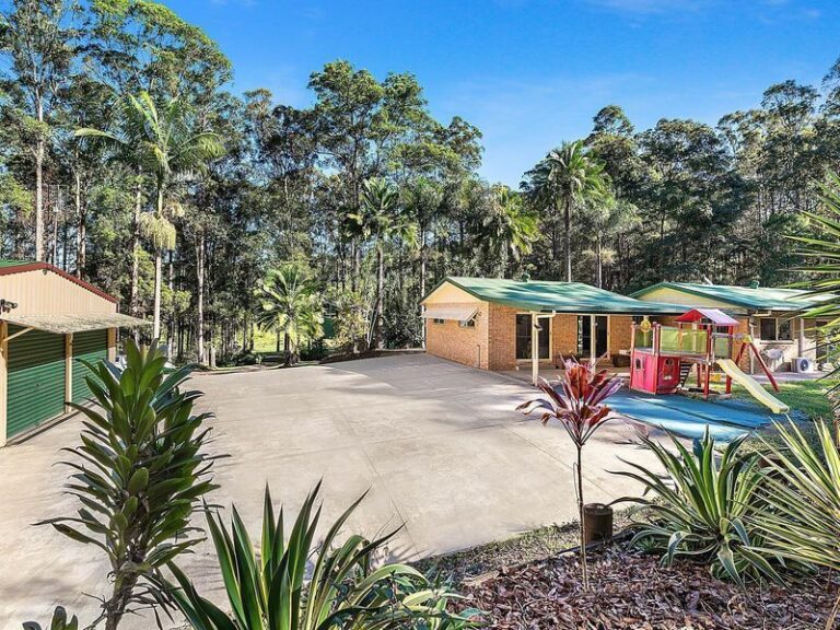 13 English Road, KIAMBA QLD 4560 - photo 8