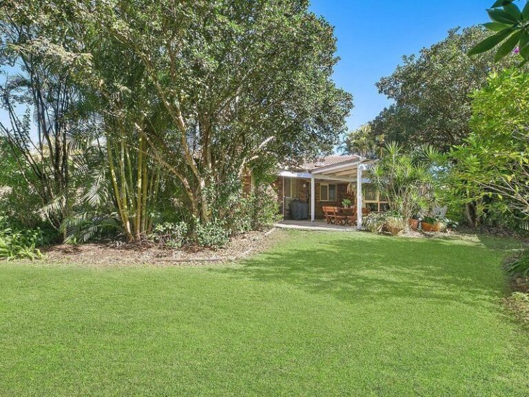 7 Nariel Court, BUDERIM QLD 4556 - photo 2