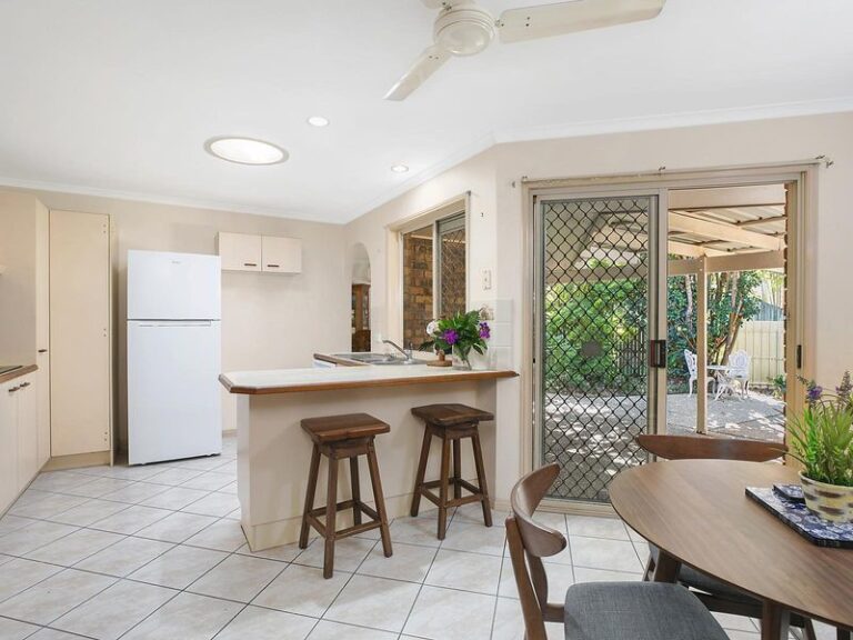 7 Nariel Court, BUDERIM QLD 4556 - photo 4