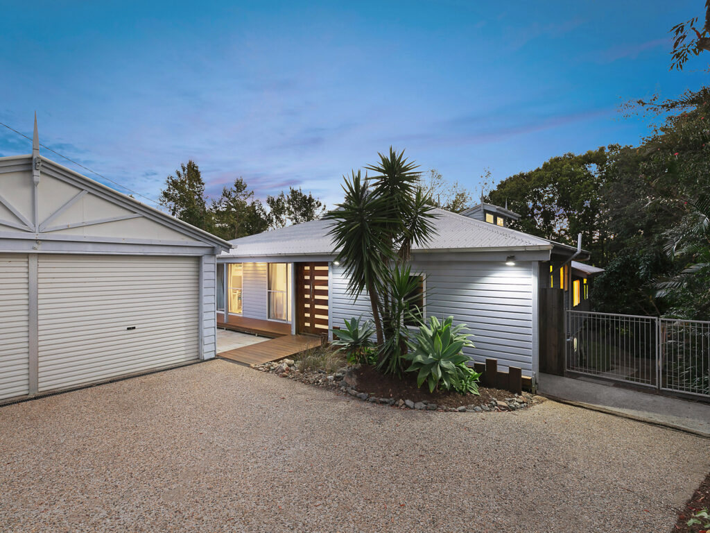 21 Sunset Avenue, Buderim QLD 4556 - photo 2