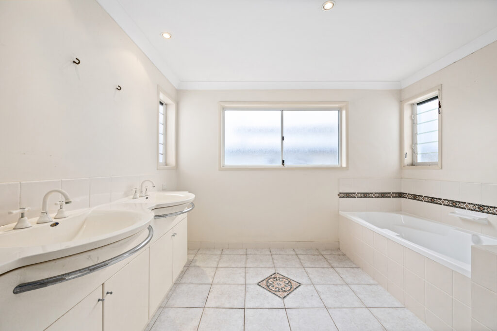 Sold - 49 Cooroy Noosa Road - New Property in Tewantin - Real Estate by Damien Michael