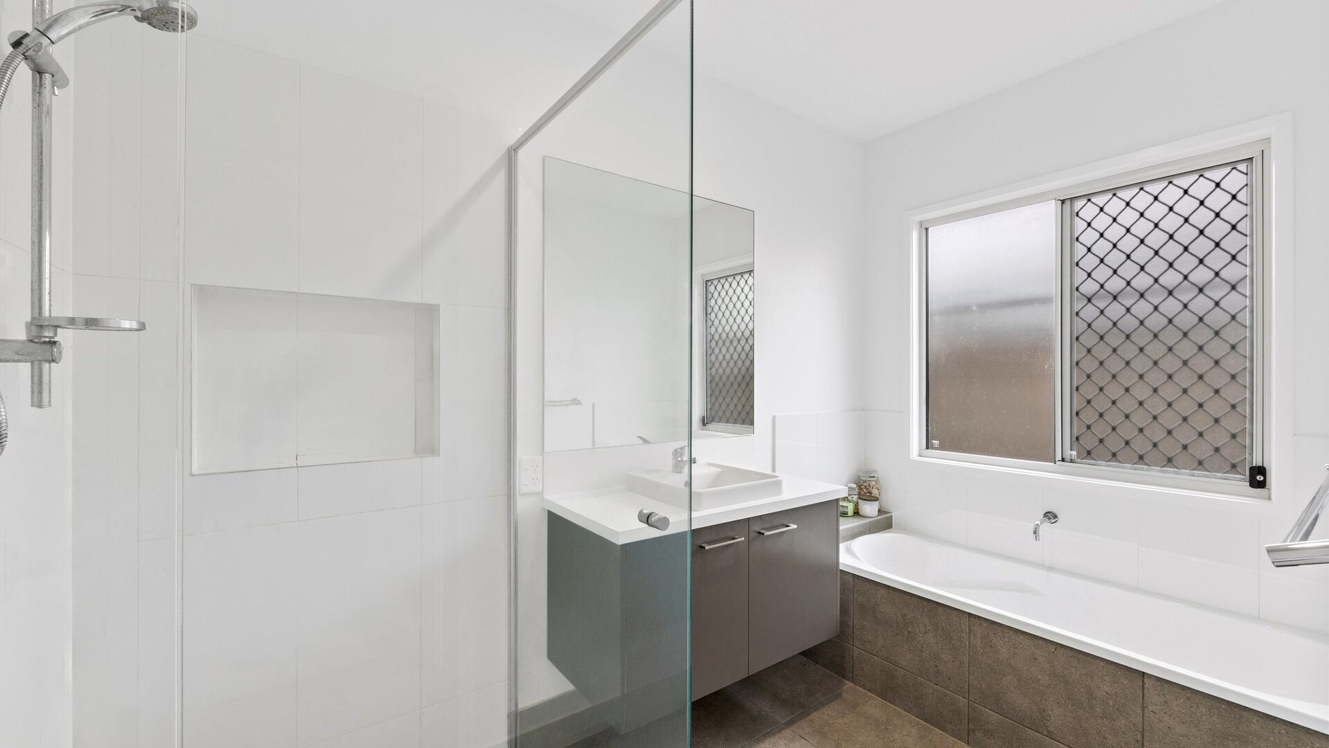 Sold - 18 Roseleaf Crescent - New Property in Palmview - Real Estate by Miles Brechelt