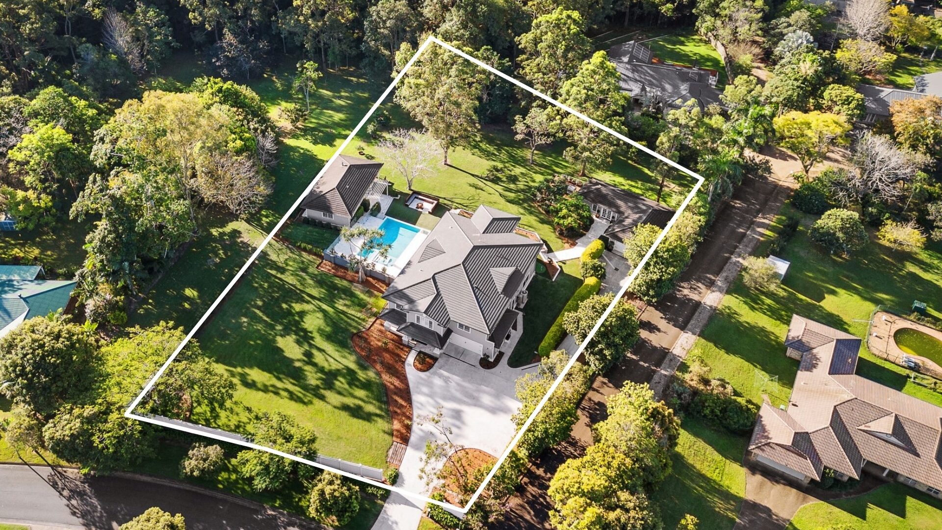 Sold - 15-17 Walgarri Drive - New Property in Tanawha - Real Estate by Chris Pace