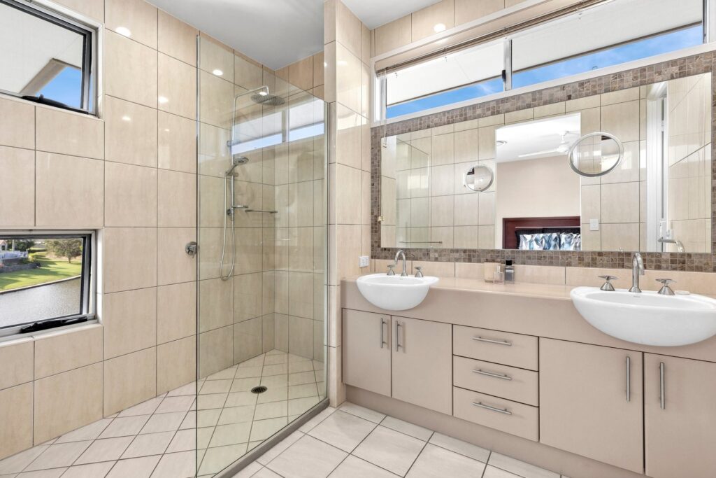 Sold - 30 Munbilla Close - New Property in Mountain Creek - Real Estate by Matt Diesel