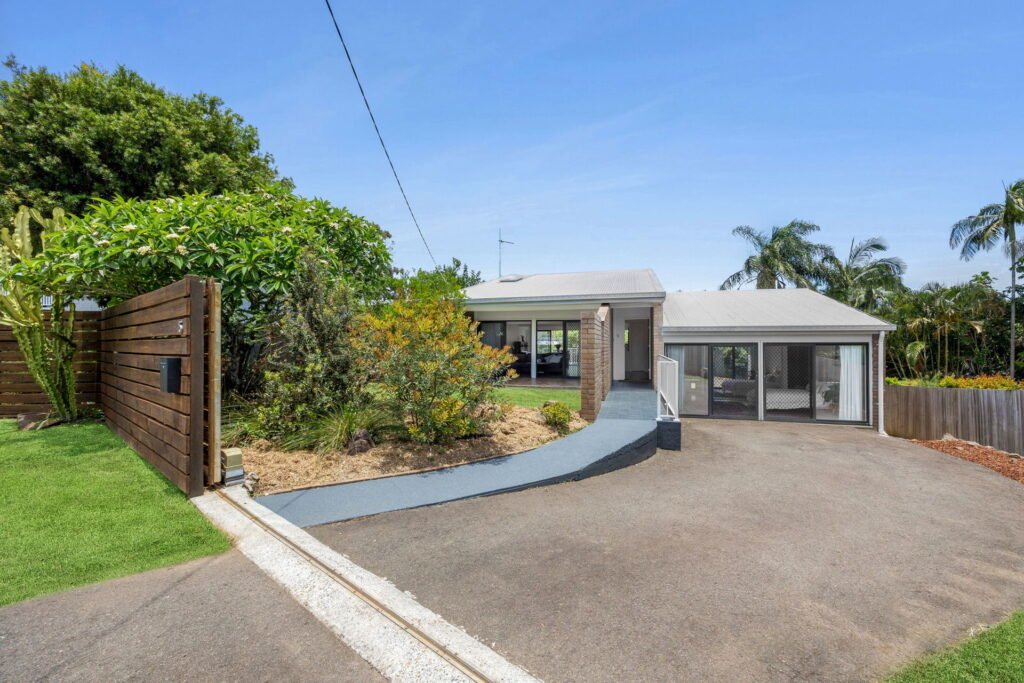 Sold - 5 Seaview Court - New Property in Maroochydore - Real Estate by Carlie Penn