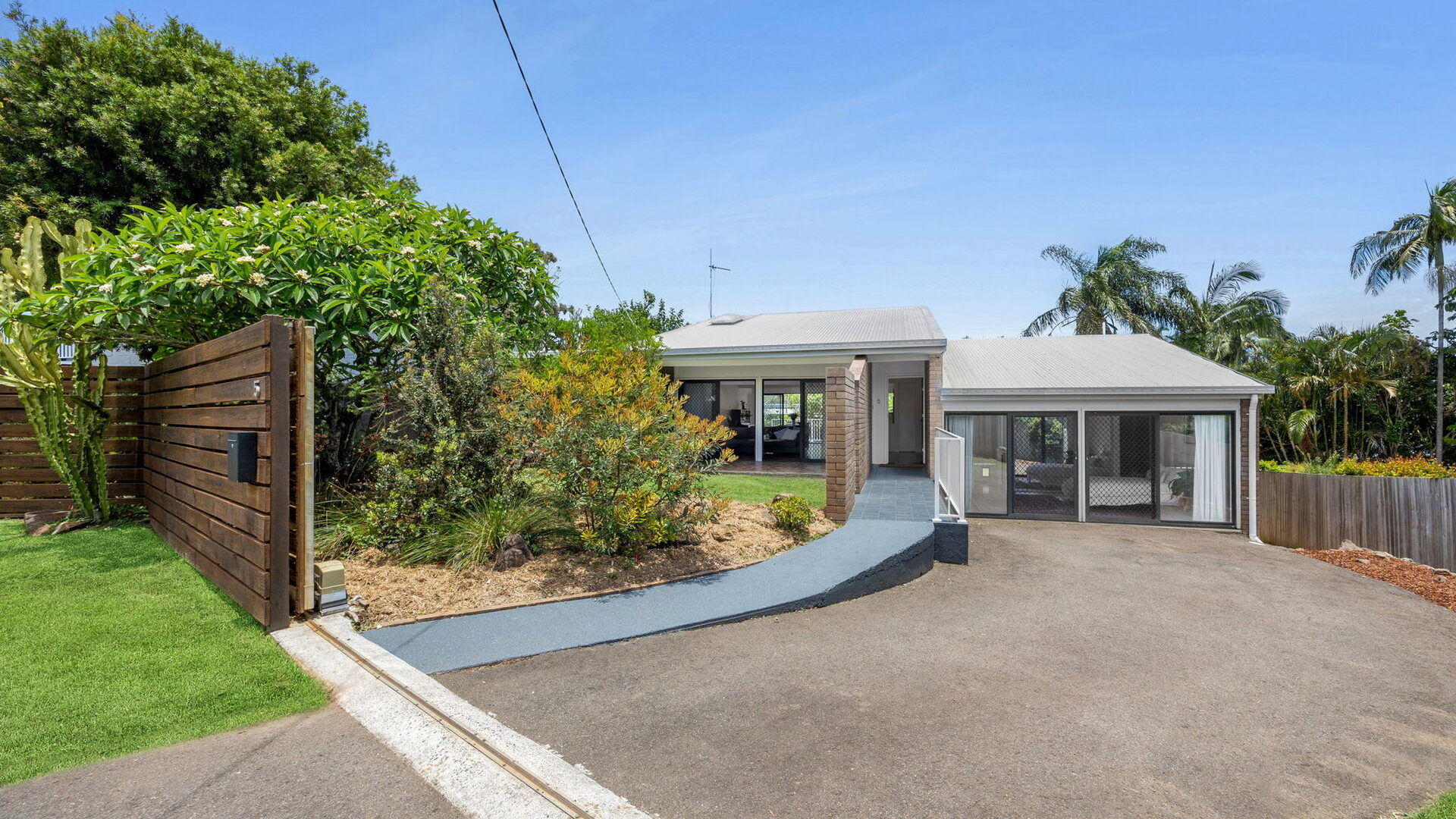 Sold - 5 Seaview Court - New Property in Maroochydore - Real Estate by Carlie Penn