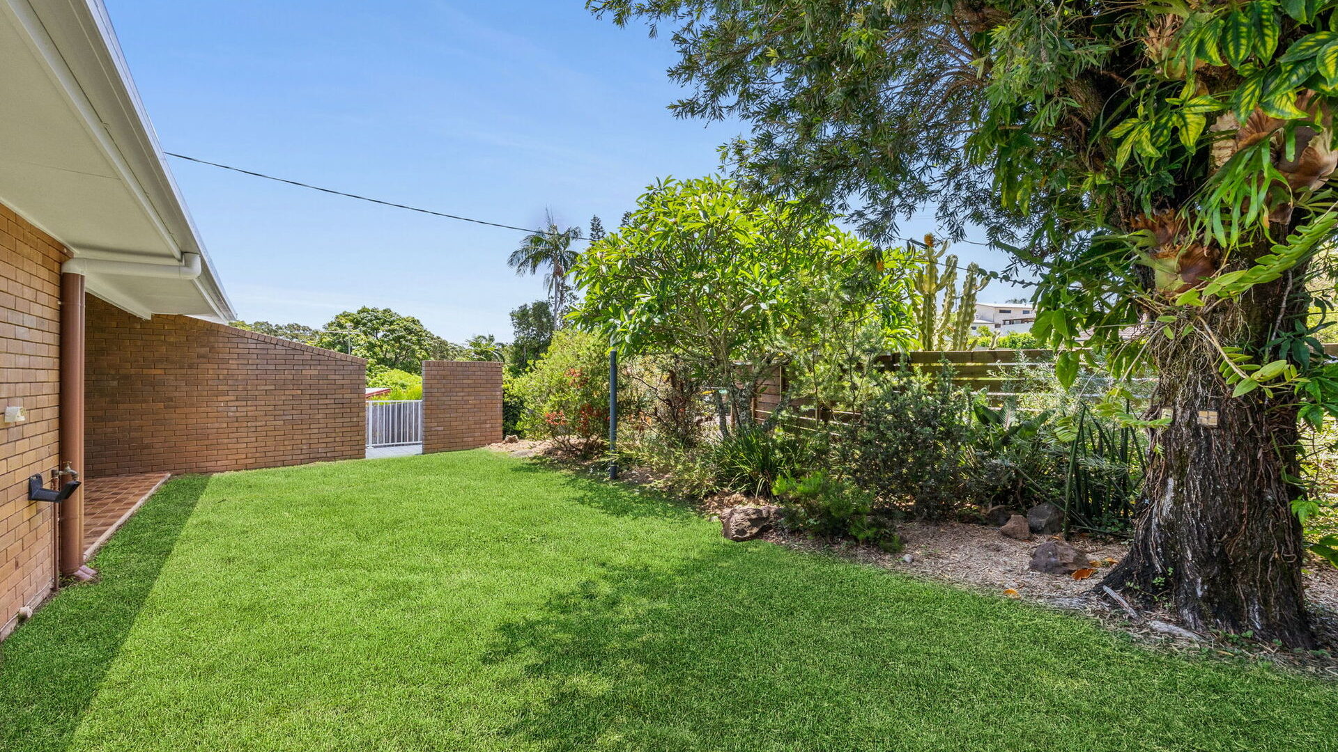 Sold - 5 Seaview Court - New Property in Maroochydore - Real Estate by Carlie Penn