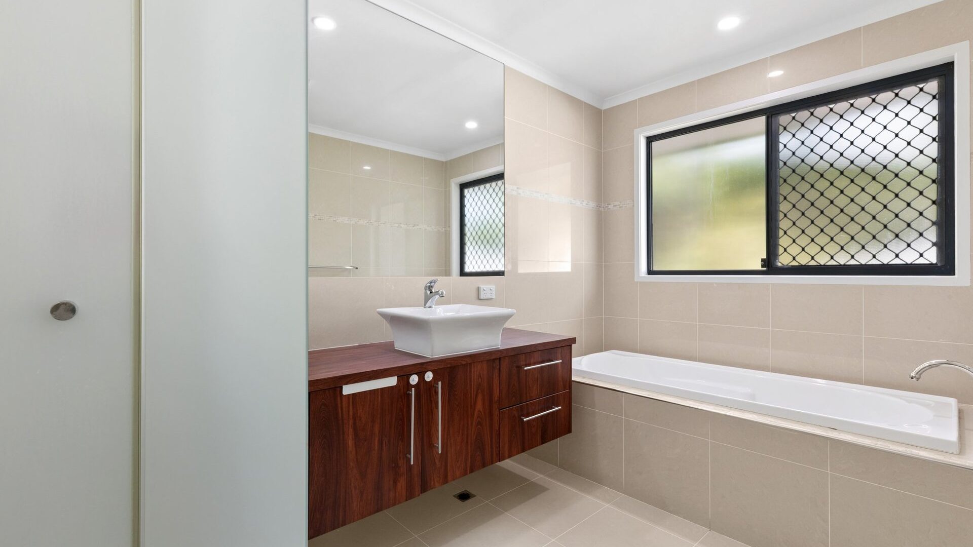 Sold - 7 Harris Drive - New Property in Palmwoods - Real Estate by Shaun Hammill