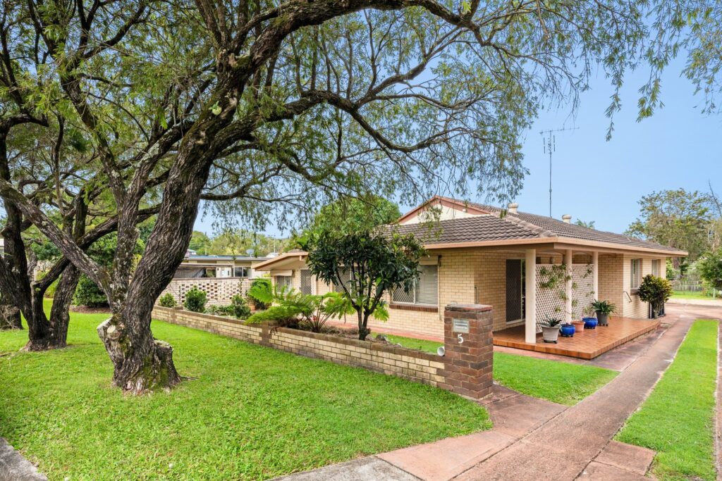 Sold - 5 Eliza Way - New Property in Maroochydore - Real Estate by Glennis Schindler