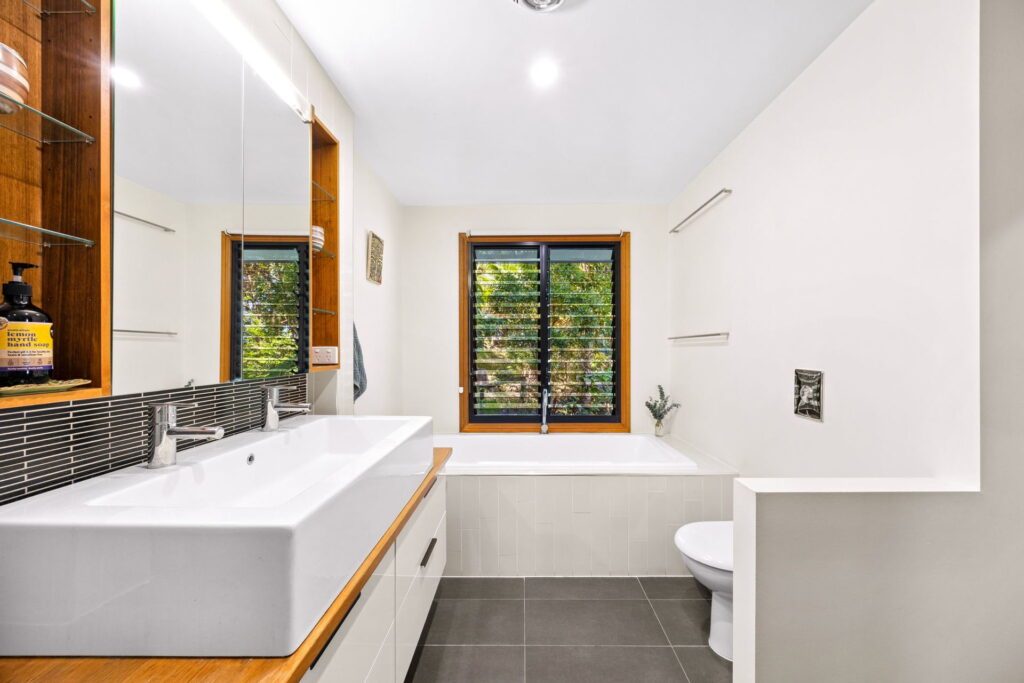Sold - 4 Panorama Ridge Road - New Property in Buderim - Real Estate by Stuart Thomas