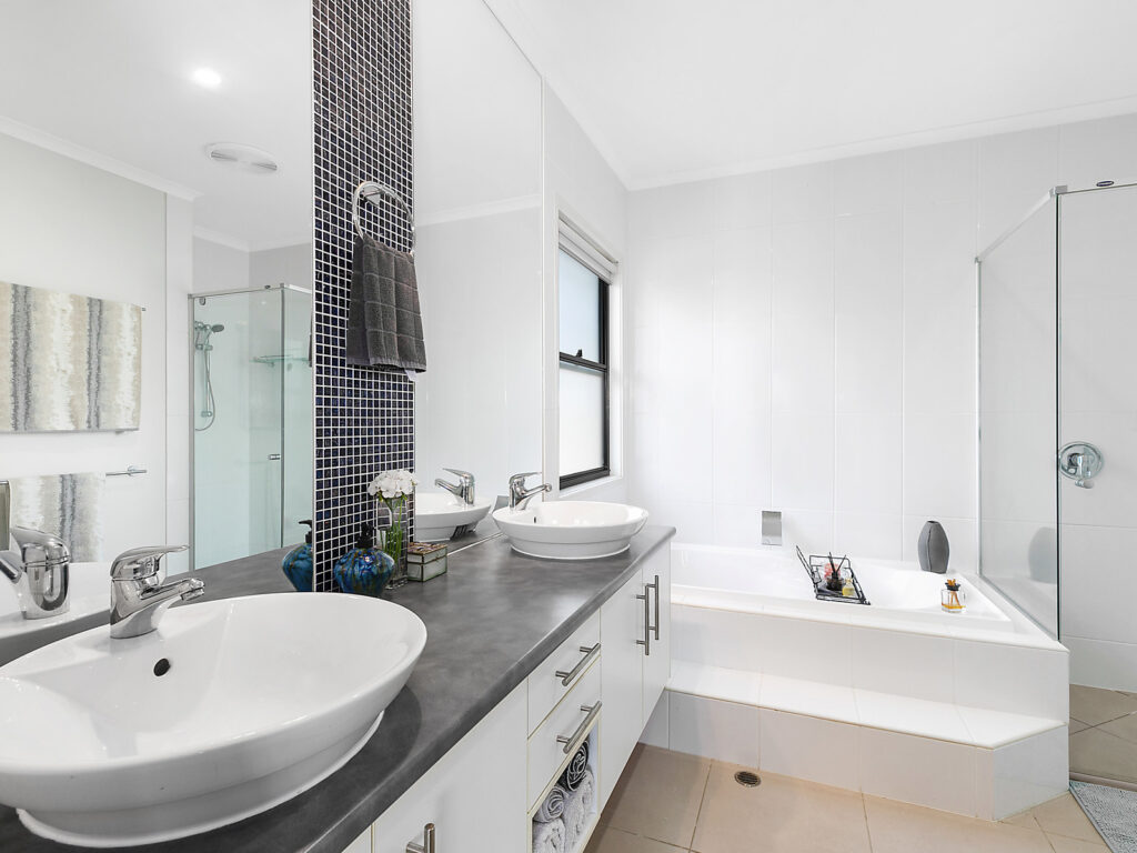 Sold - 23 Tarawa Street - New Property in Kawana Island - Real Estate by Geoff Ohmsen
