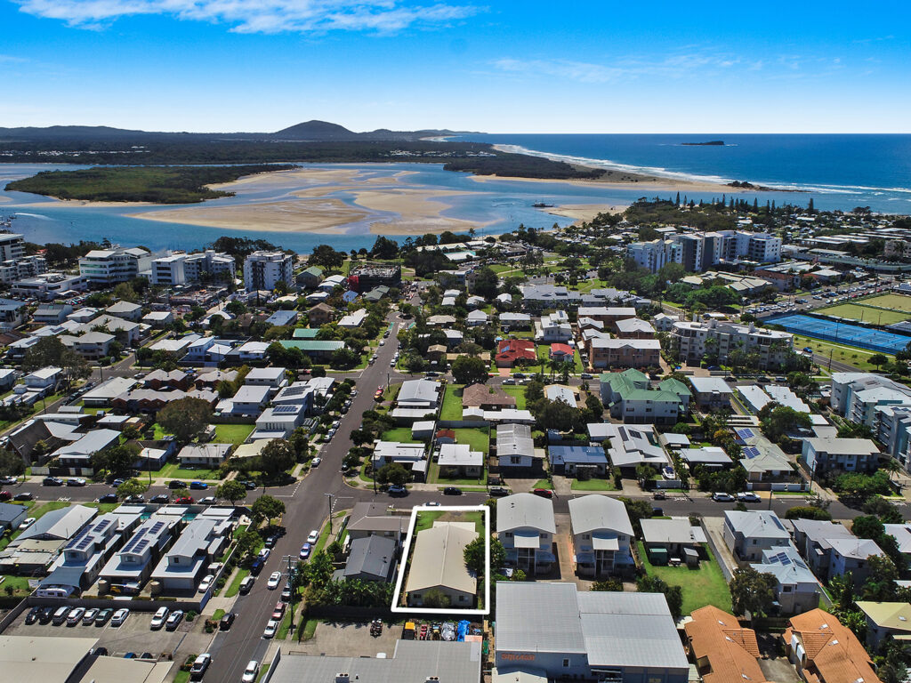Sold - 17 Hinkler Parade - New Property in Maroochydore - Real Estate by Glennis Schindler