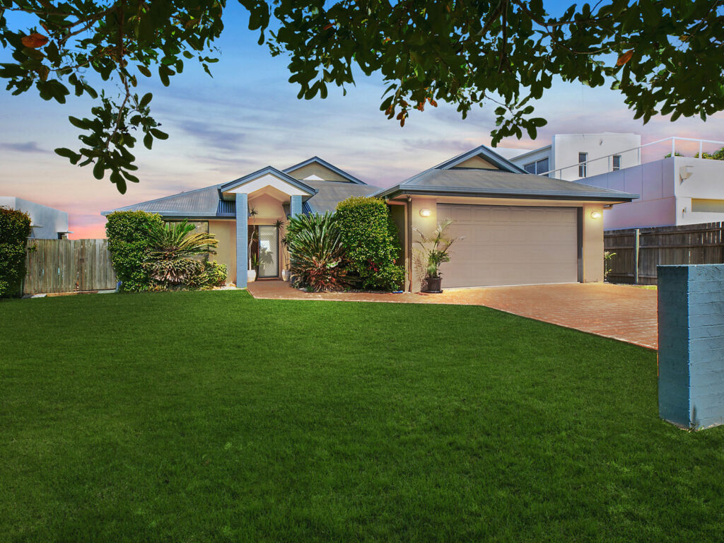 Sold - 34 Chelsea Crescent - New Property in Minyama - Real Estate by Geoff Ohmsen