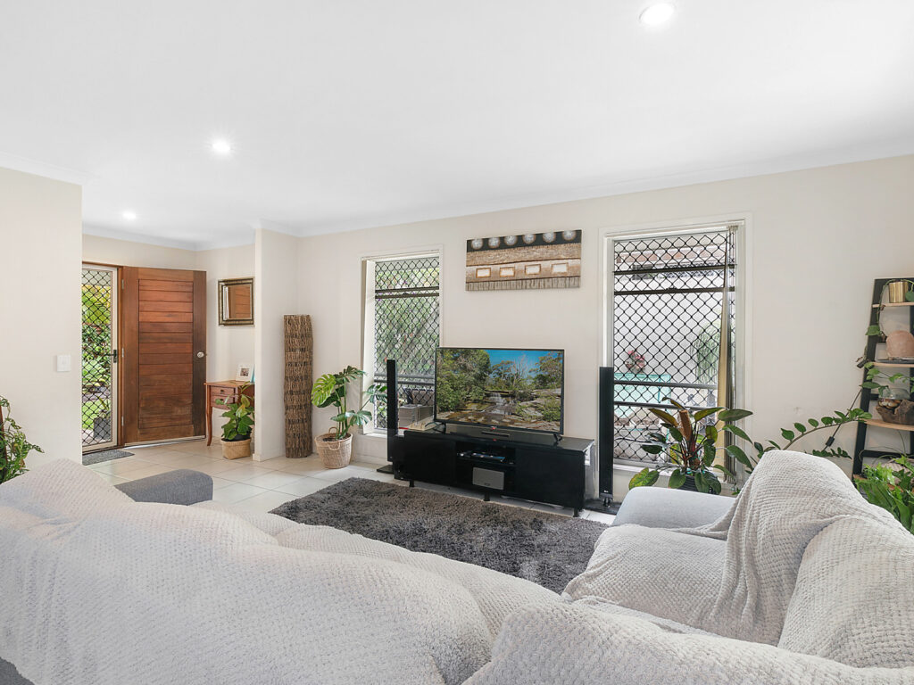 Sold - 12 Kamala Place - New Property in Meridan Plains - Real Estate by Geoff Ohmsen