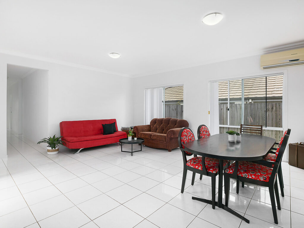 Sold - 16 Kurrajong Crescent - New Property in Meridan Plains - Real Estate by Carlie Penn