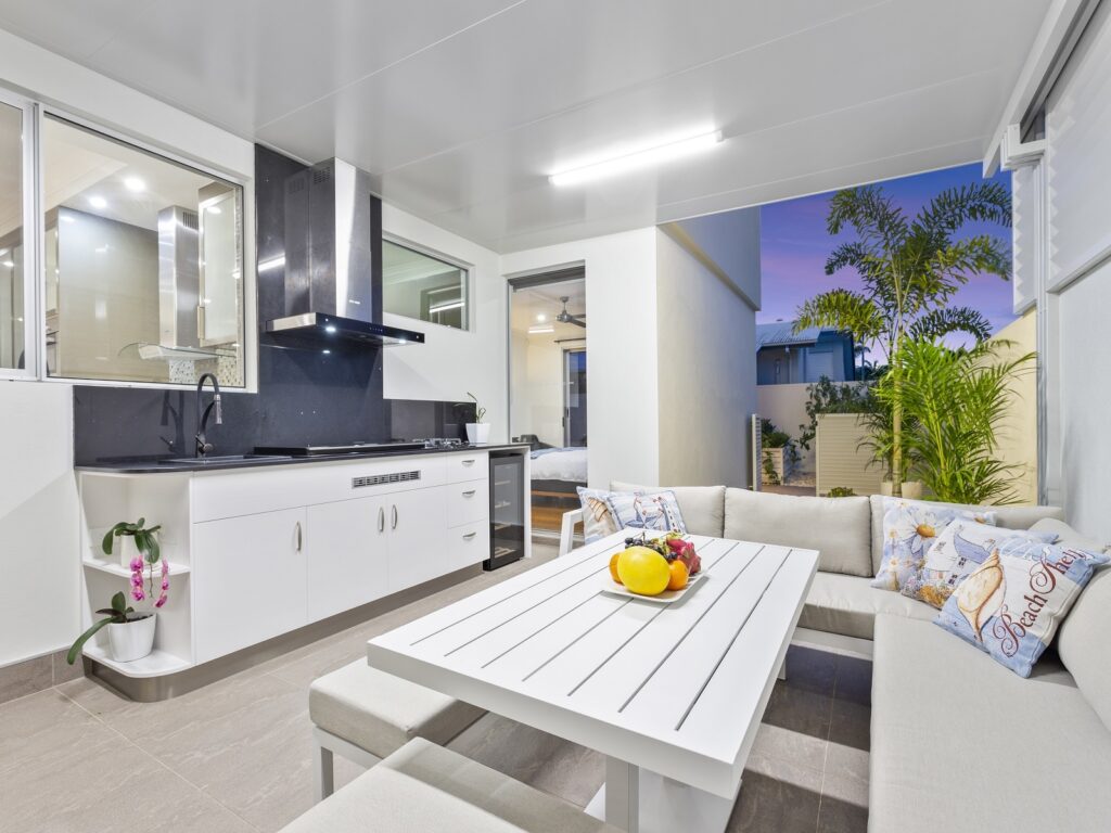 Sold - 13 Tortola Place - New Property in Kawana Island - Real Estate by Geoff Ohmsen