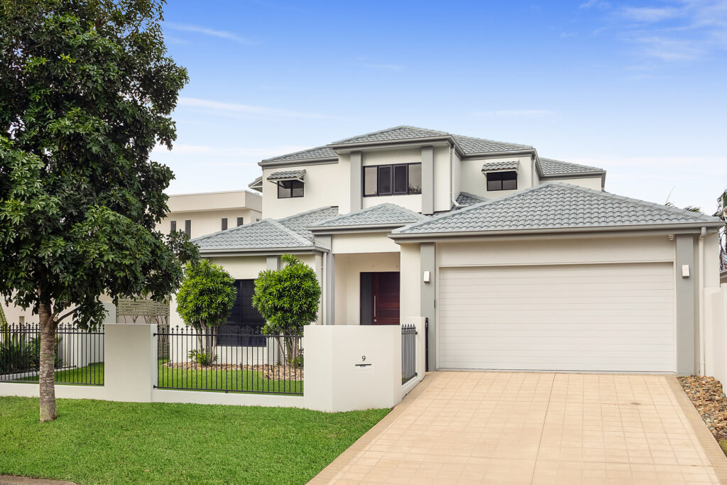 Sold - 9 Antigua Court - New Property in Kawana Island - Real Estate by Geoff Ohmsen
