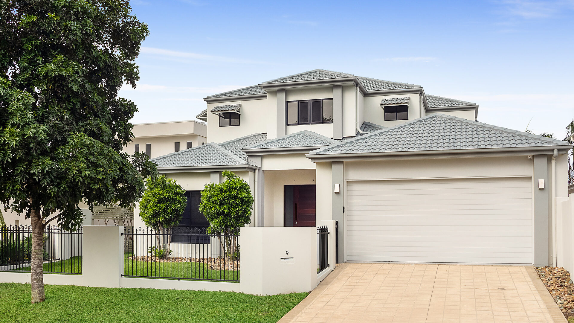 Sold - 9 Antigua Court - New Property in Kawana Island - Real Estate by Geoff Ohmsen
