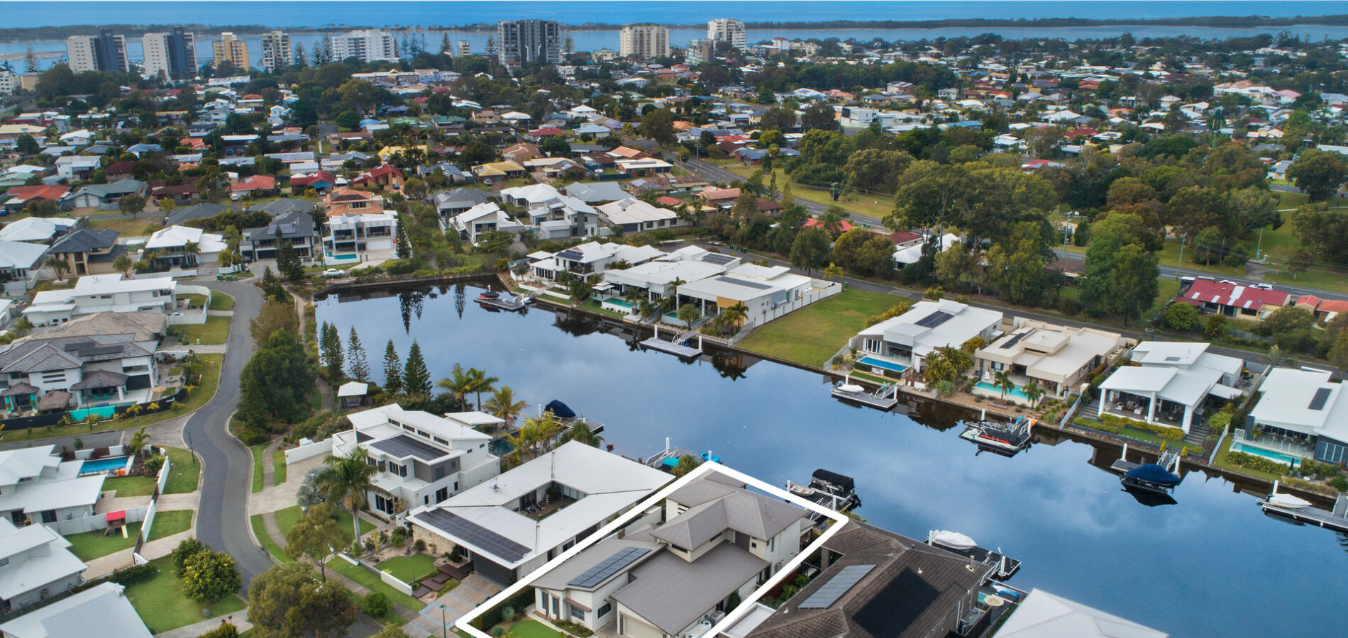 Sold - 51 Whitehaven Way - New Property in Pelican Waters - Real Estate by Geoff Ohmsen