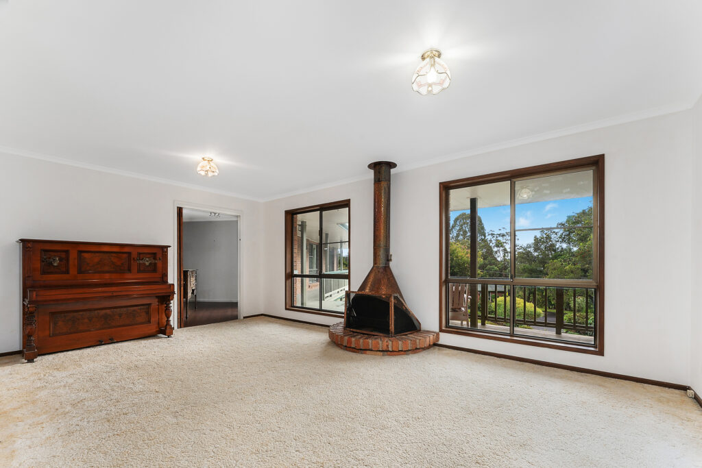 Sold - 30 Chiltern Court - New Property in Coes Creek - Real Estate by Glennis Schindler