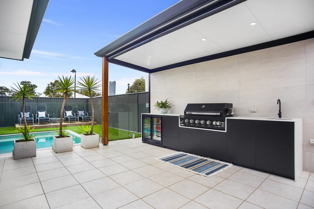 Sold - 1 Hope Court - New Property in Meridan Plains - Real Estate by Carlie Penn