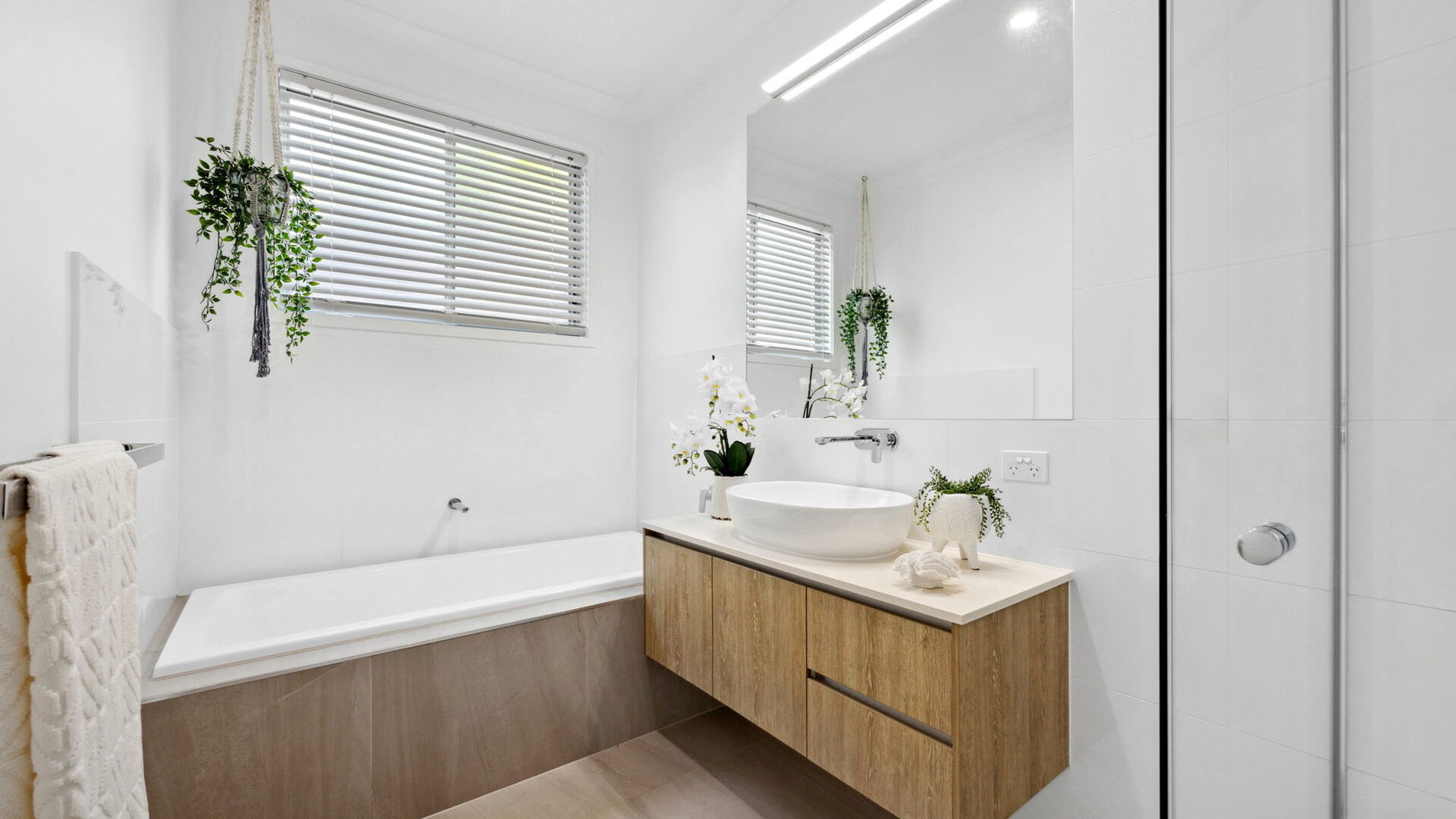 Sold - 44 Honeyeater Place - New Property in Bli Bli - Real Estate by David Swarbrick