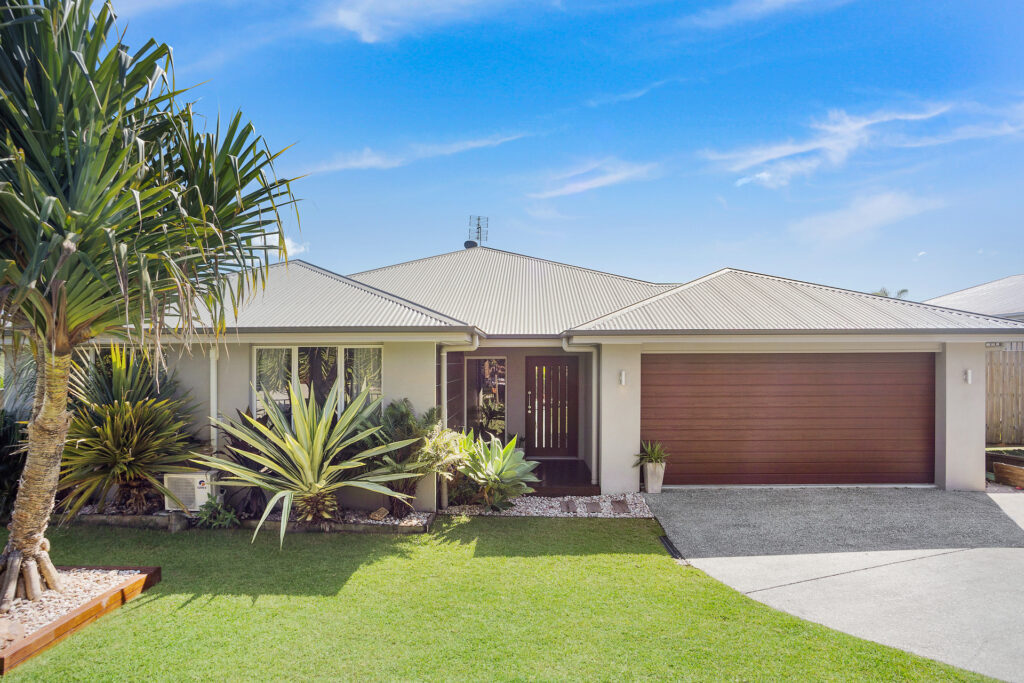 Sold - 16 Cockatoo Crescent - New Property in Forest Glen - Real Estate by Carlie Penn