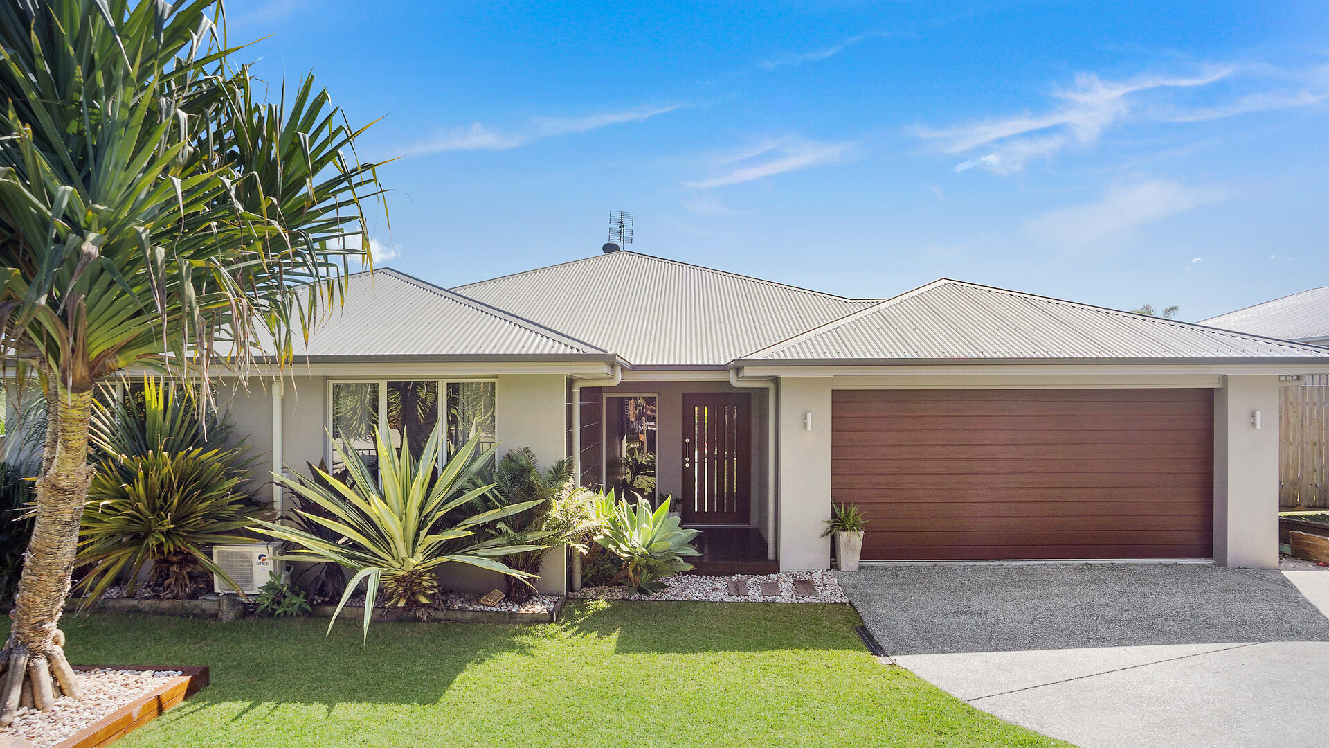 Sold - 16 Cockatoo Crescent - New Property in Forest Glen - Real Estate by Carlie Penn