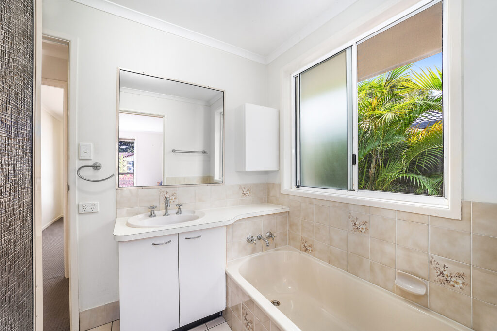 Sold - 17 Rosella Street - New Property in Parrearra - Real Estate by 