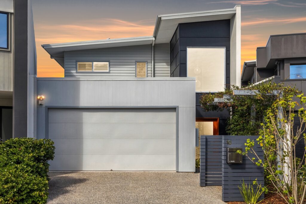 Sold - 10 Langsford Crescent - New Property in Maroochydore - Real Estate by Geoff Ohmsen