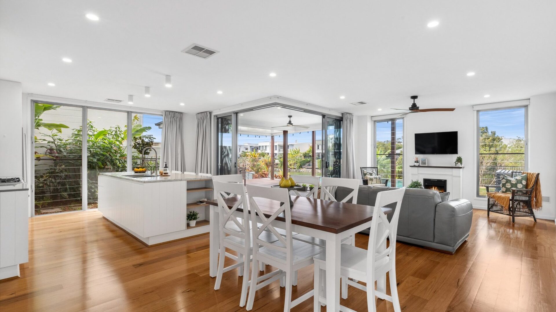 Sold - 10 Langsford Crescent - New Property in Maroochydore - Real Estate by Geoff Ohmsen
