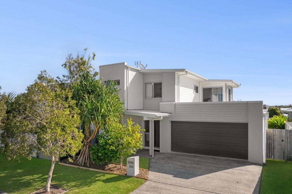 Sold - 1/25 Kite Street - New Property in Mountain Creek - Real Estate by Glenn McIntosh