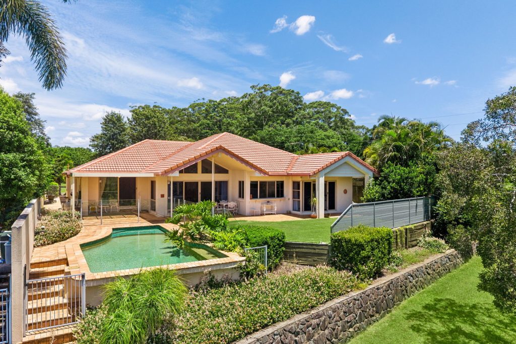 For Sale - 3 Coomoo Crescent - New Property in Mountain Creek - Real Estate by Peter Hill