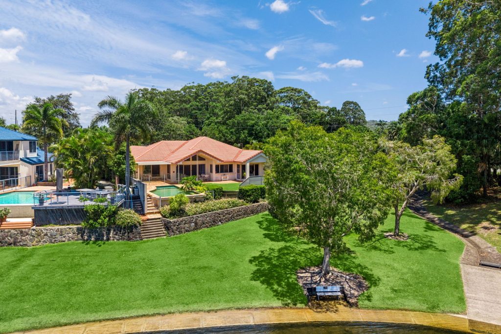 For Sale - 3 Coomoo Crescent - New Property in Mountain Creek - Real Estate by Peter Hill