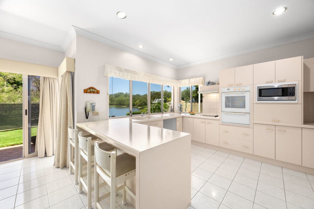 For Sale - 3 Coomoo Crescent - New Property in Mountain Creek - Real Estate by Peter Hill