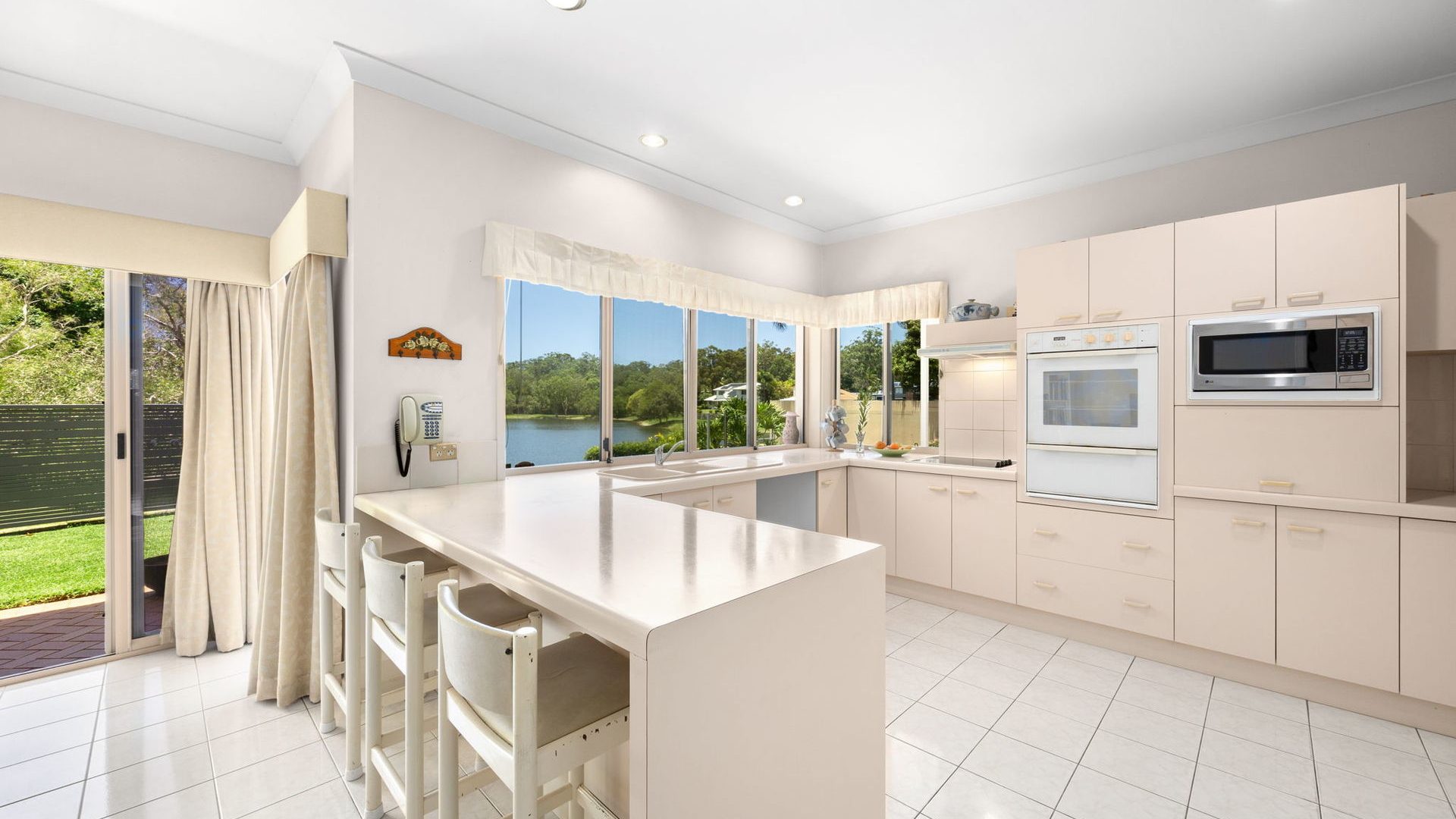 For Sale - 3 Coomoo Crescent - New Property in Mountain Creek - Real Estate by Peter Hill