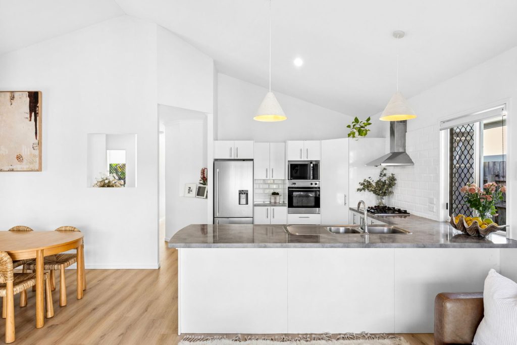 Sold - 24 Bonaire Court - New Property in Parrearra - Real Estate by David Swarbrick