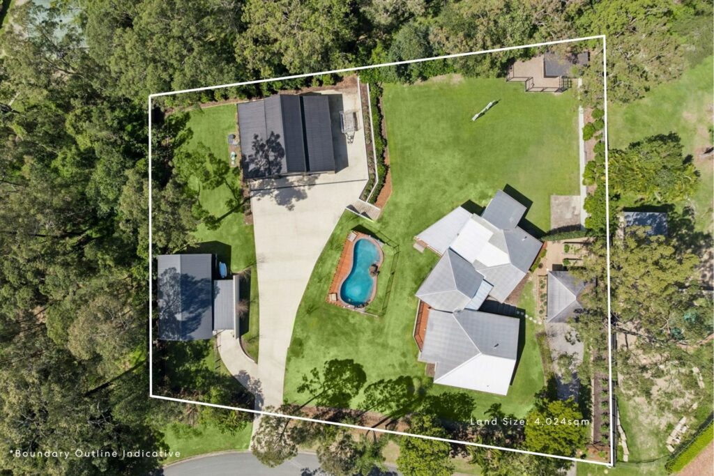 For Sale - 1 Forest Oak Court - New Property in Tanawha - Real Estate by Brad Woodhams