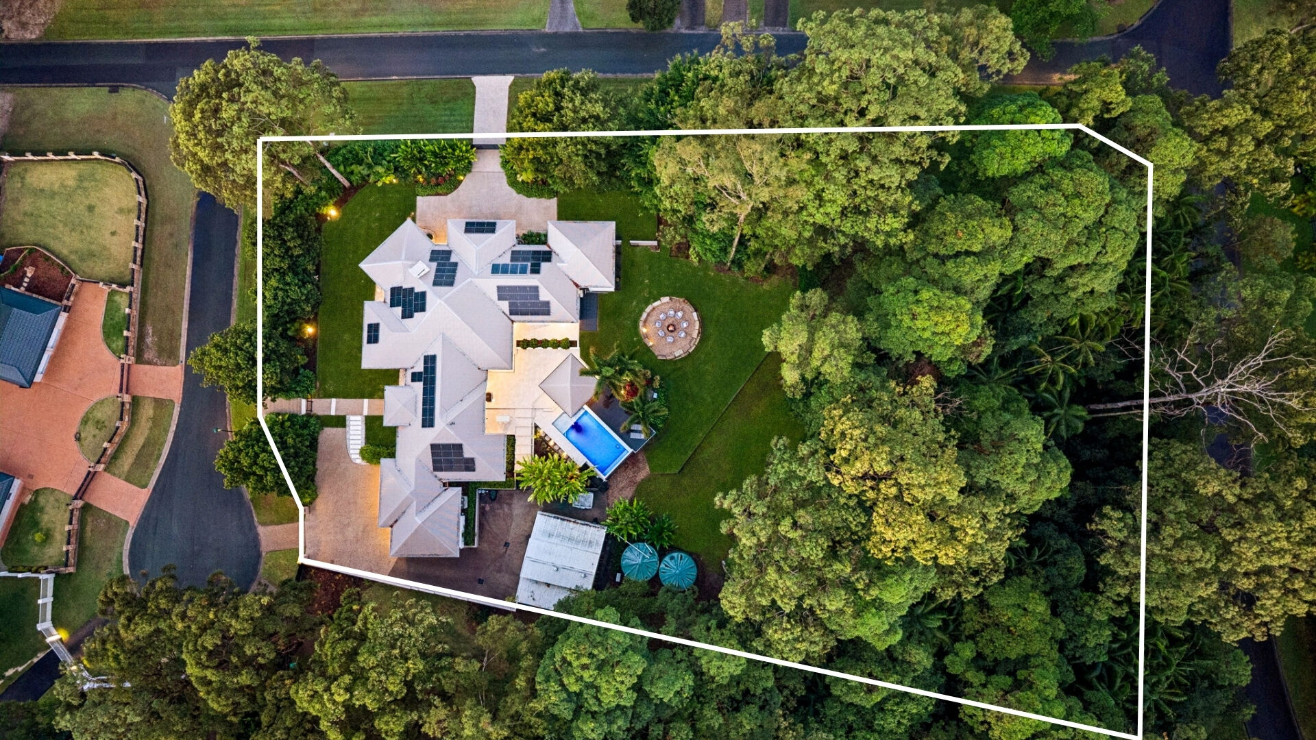 For Sale - 2 Firetail Court - New Property in Tanawha - Real Estate by Chris Pace