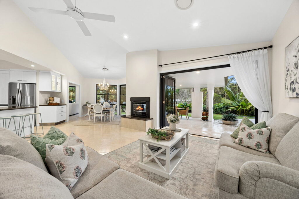 For Sale - 2 Firetail Court - New Property in Tanawha - Real Estate by Chris Pace