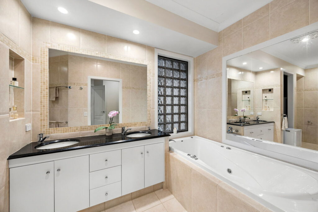 For Sale - 2 Firetail Court - New Property in Tanawha - Real Estate by Chris Pace