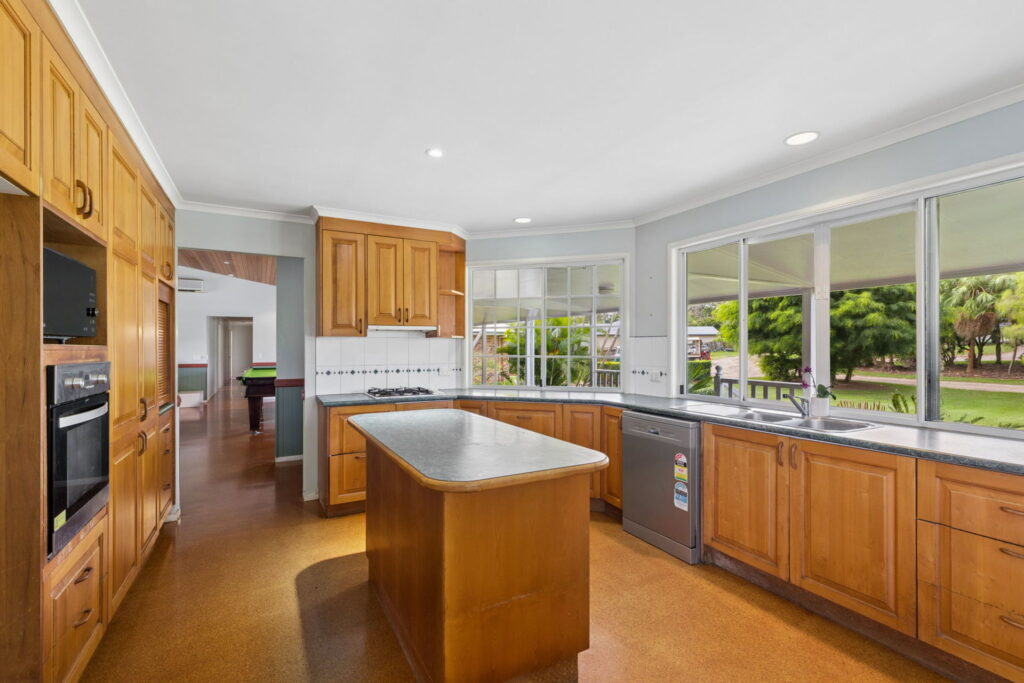 For Sale - 21 Ballantyne Court - New Property in Glenview - Real Estate by Shaun Hammill