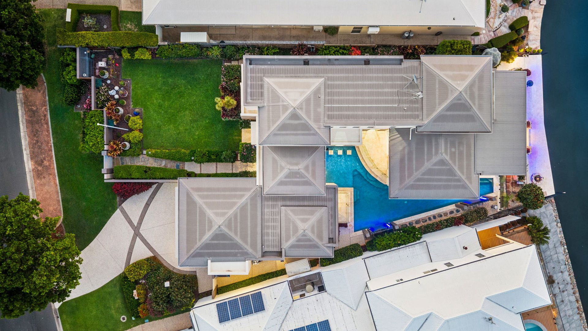 For Sale - 37 Baywater Drive - New Property in Twin Waters - Real Estate by Daniele Gabrielli