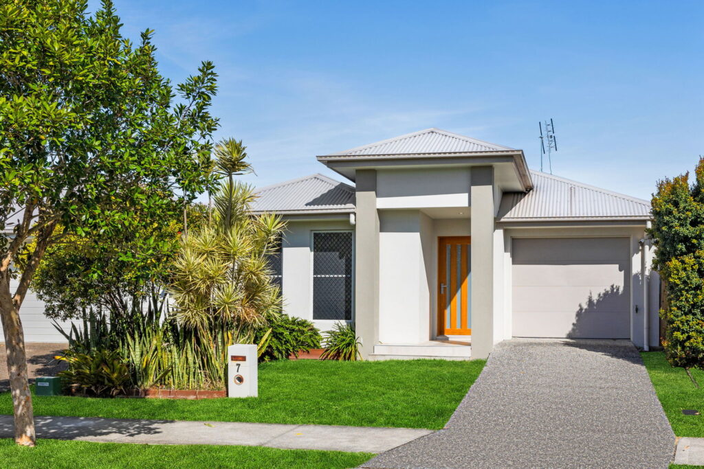 For Sale - 7 Verdant Road - New Property in Palmview - Real Estate by Brett Fawcett