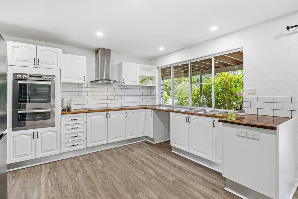 For Sale - 480 Glenview Road - New Property in Glenview - Real Estate by Shaun Hammill