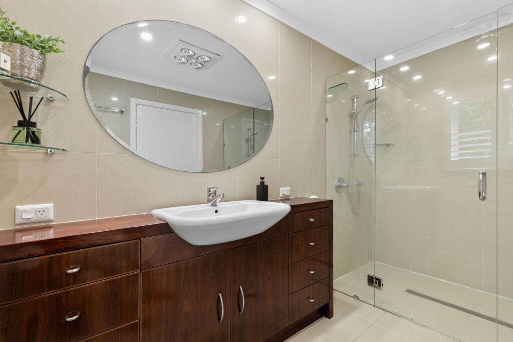 For Sale - 11 Holland Way - New Property in Mons - Real Estate by Vicki Stewart